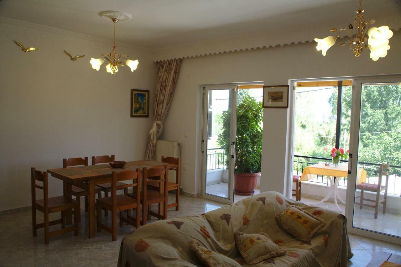 コントカリ Stathoula'S Houseヴィラ エクステリア 写真